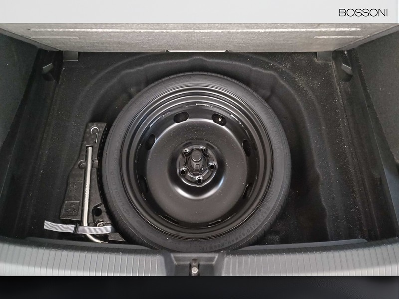 37 - Volkswagen Golf 2.0 tdi scr 115cv life