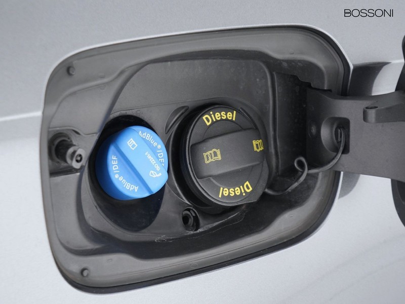 31 - Audi A5 cabrio 35 2.0 tdi mhev 163cv s line edition s tronic