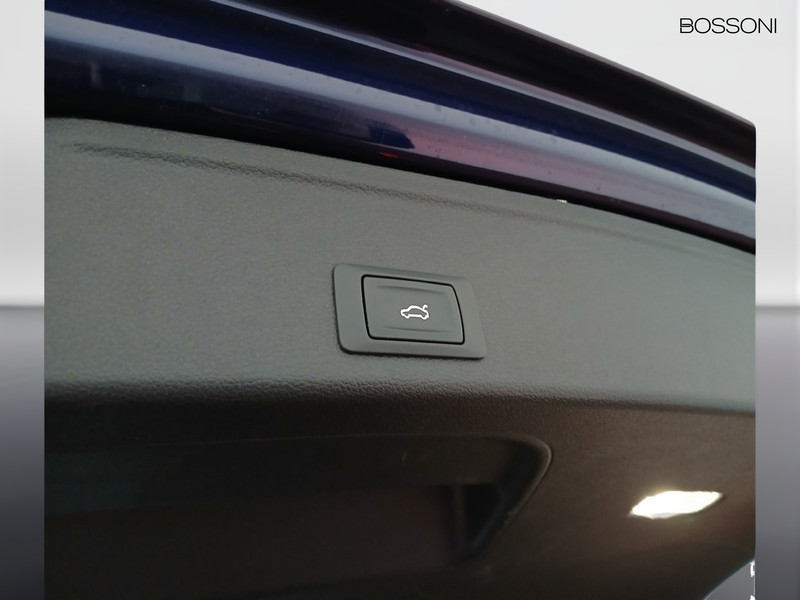 19 - Audi A4 allroad allroad 40 2.0 tdi mhev 204cv identity contrast quattro s tronic