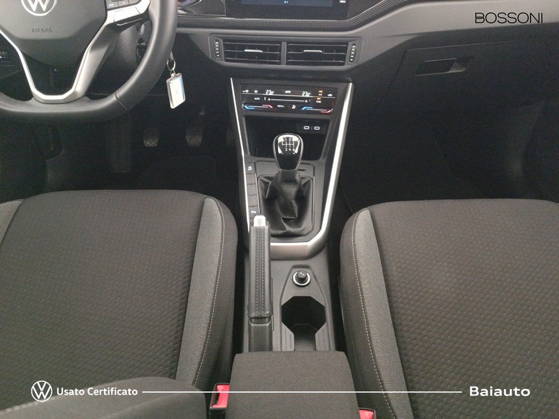 13 - Volkswagen Taigo 1.0 tsi 115cv life