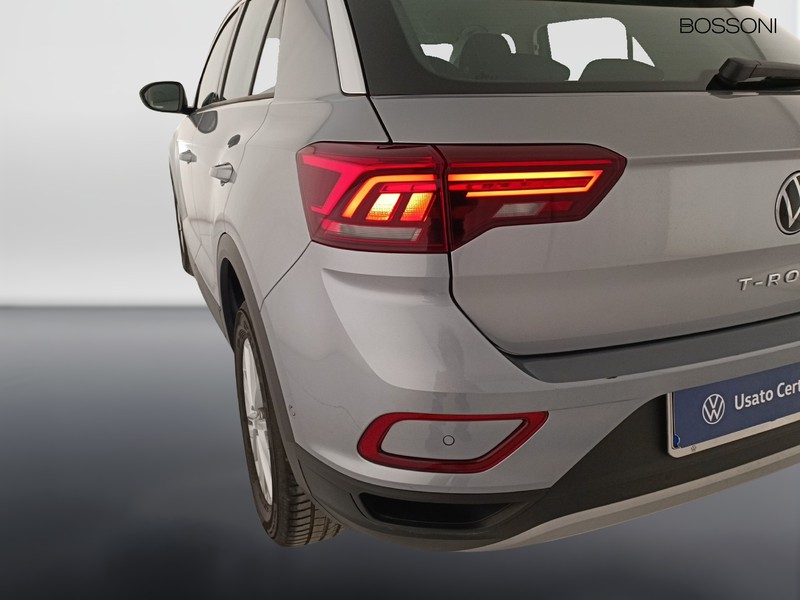 25 - Volkswagen T-Roc 2.0 tdi scr 150cv life dsg