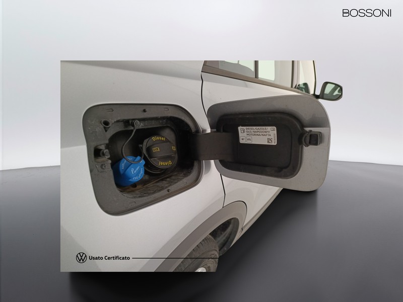 31 - Volkswagen T-Roc 2.0 tdi scr 115cv life