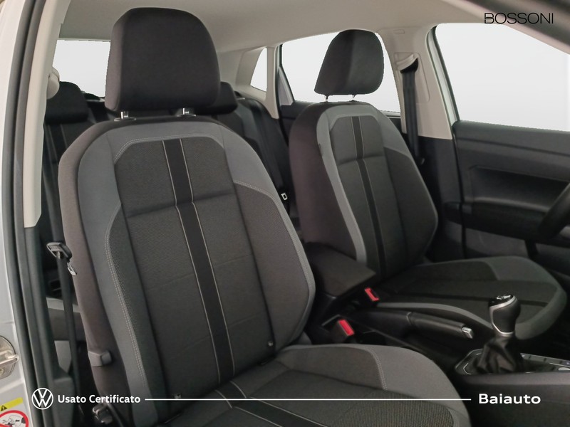 19 - Volkswagen Polo 1.0 tsi 95cv style