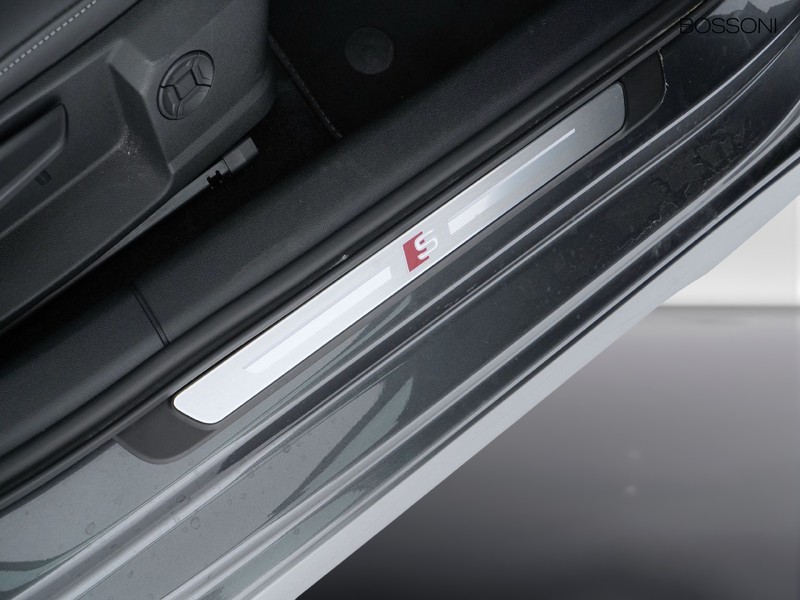 19 - Audi A3 sportback 2.0 tdi 150cv s line edition s tronic