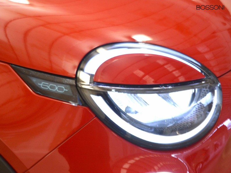 19 - Fiat 600 1.2 hybrid 110cv icon edct