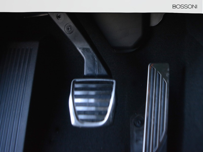 19 - Alfa Romeo Stelvio 2.2 turbo 210cv veloce q4 at8