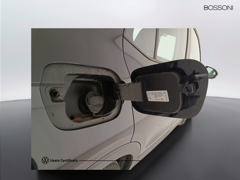 31 - Volkswagen T-Cross 1.0 tsi 115cv life dsg