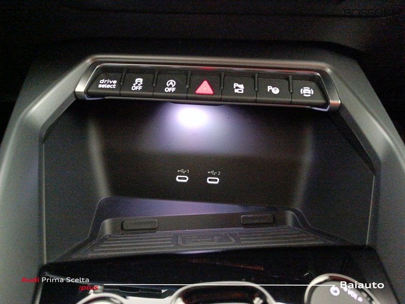 13 - Audi A3 sportback 2.0 tdi 150cv s line edition s tronic