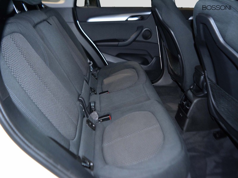 7 - BMW X1 25e xdrive business advantage steptronic