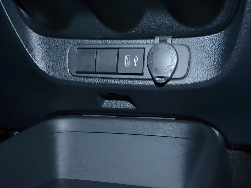 19 - Toyota Aygo x 1.0 72cv active