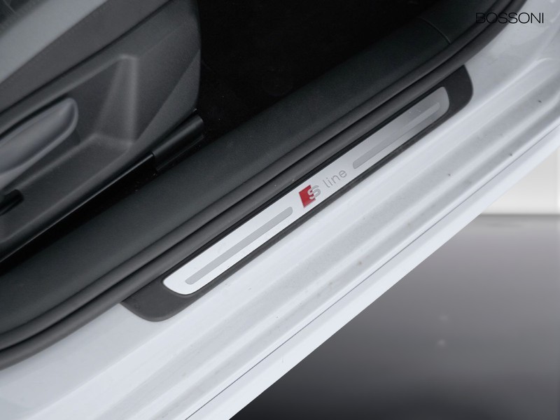 19 - Audi A1 sportback 35 1.5 tfsi s line edition s tronic