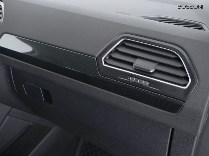 19 - Volkswagen Tiguan 1.5 tsi act 150cv elegance dsg