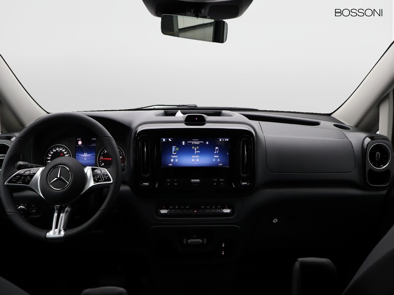 13 - Mercedes Vans Vito mixto 116 cdi long select 9g-tronic