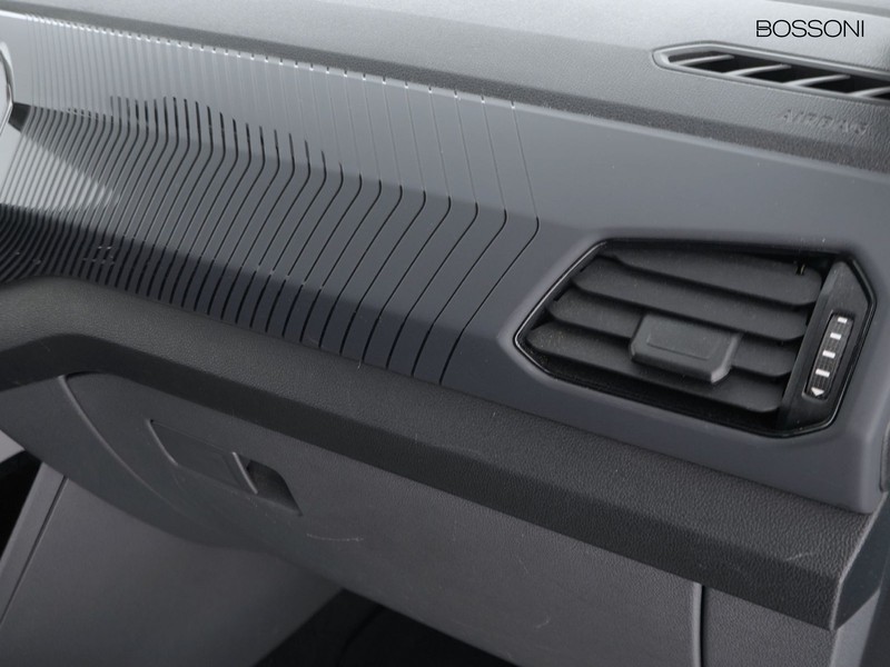 19 - Volkswagen T-Cross 1.0 tsi style dsg