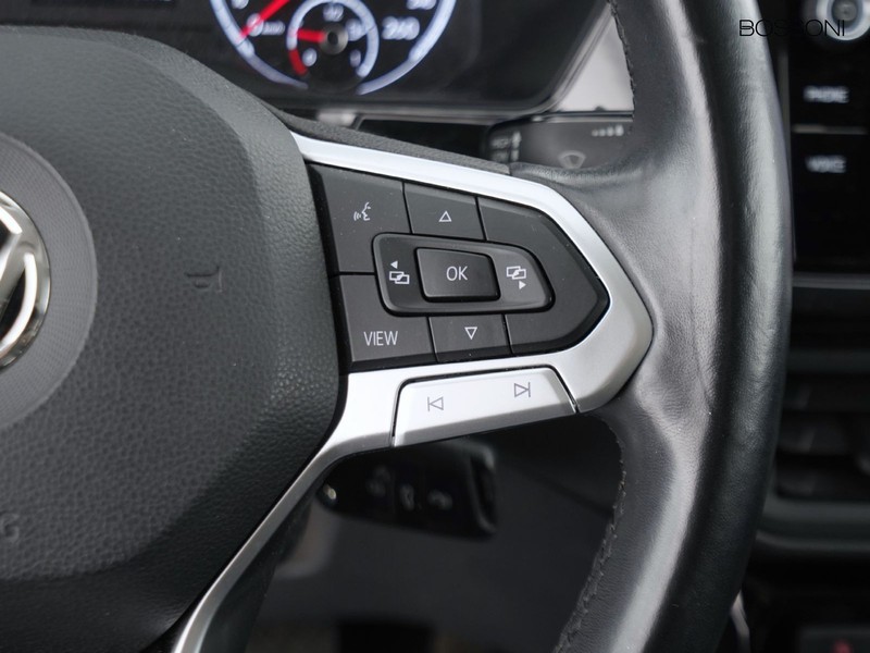 25 - Volkswagen T-Cross 1.0 tsi style dsg