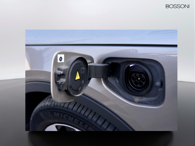 13 - Volvo XC40 1.5 t4 recharge plug-in-hybrid inscription expression geartronic my21