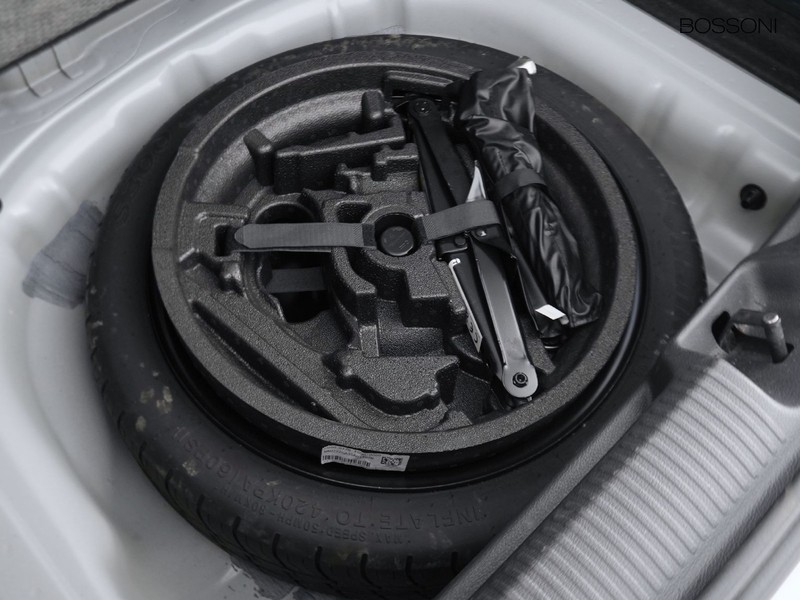 31 - Audi Q2 35 1.5 tfsi s line edition s tronic