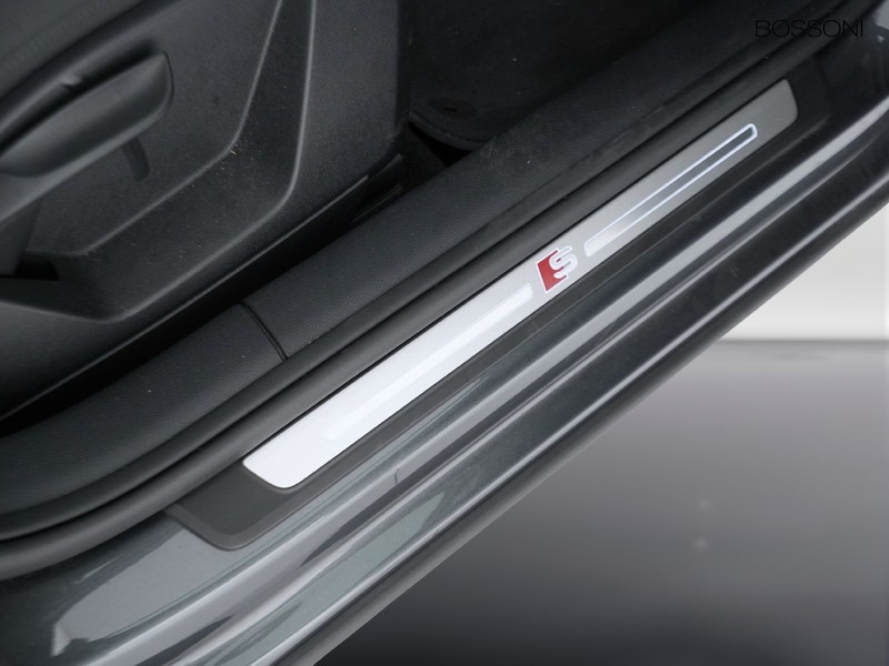 19 - Audi Q2 35 1.5 tfsi s line edition s tronic