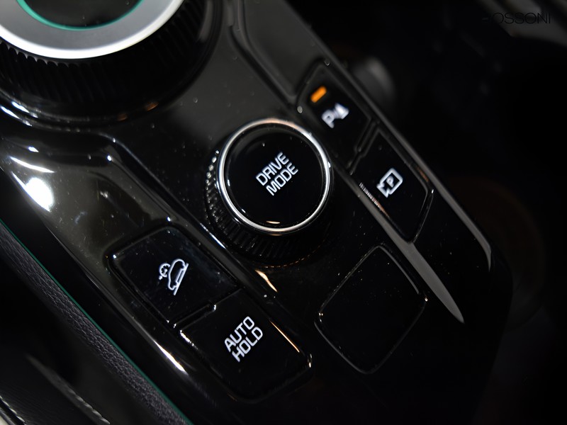 19 - Kia Sportage 1.6 t-gdi hev gt-line at6