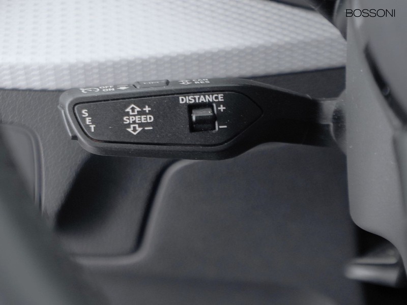 25 - Audi Q2 30 2.0 tdi admired advanced s tronic