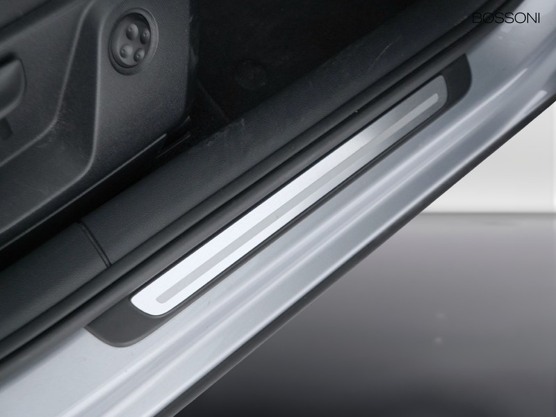 19 - Audi Q2 30 2.0 tdi admired advanced