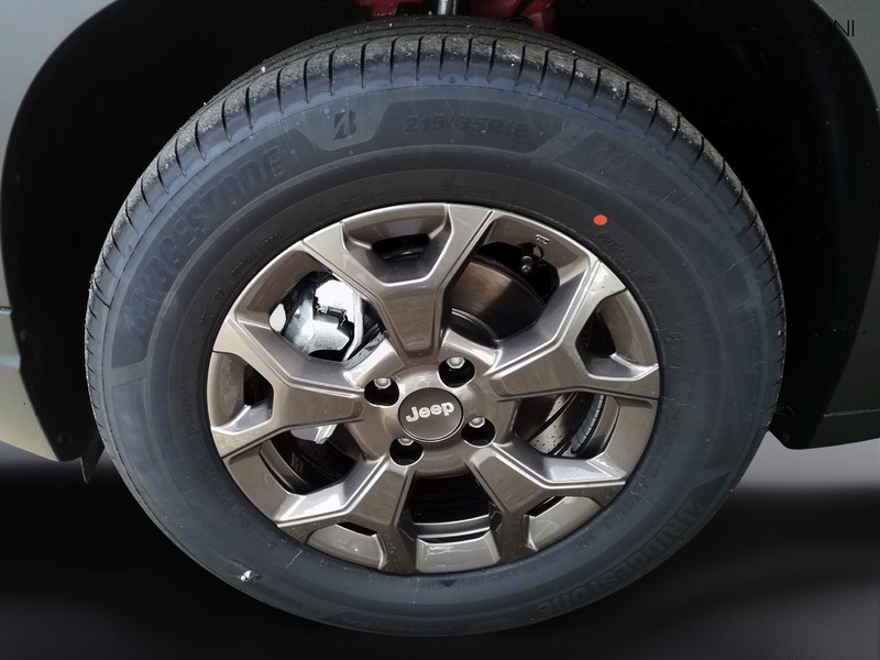 13 - Jeep Avenger 1.2 turbo 100cv longitude fwd