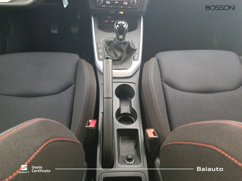 13 - Seat Arona 1.0 ecotsi 95cv fr