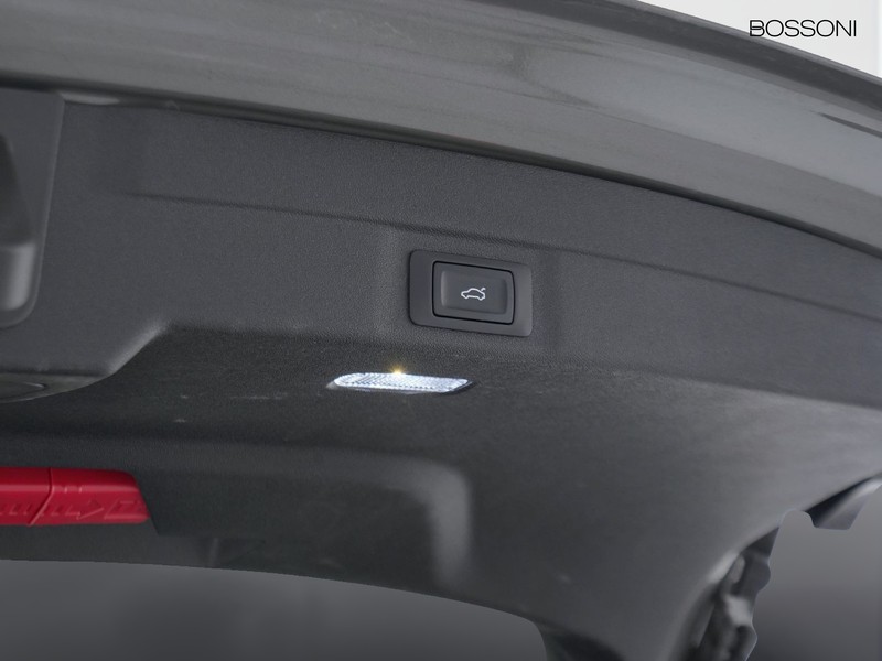 37 - Audi A5 avant 2.0 tdi mhev+ 204cv business advanced