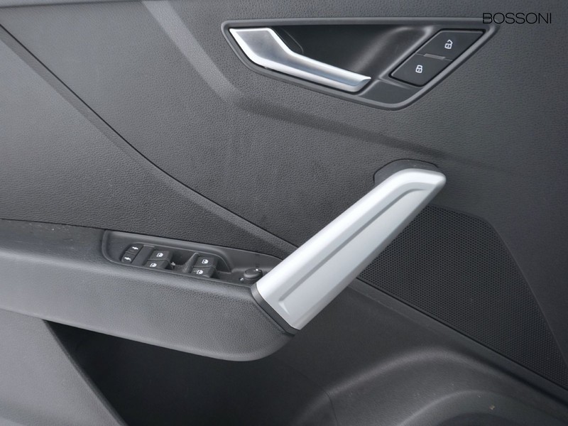 13 - Audi Q2 30 2.0 tdi admired advanced s tronic