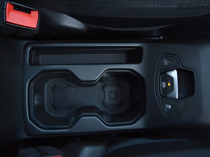 13 - Jeep Renegade 1.5 turbo t4 mhev 130cv limited 2wd