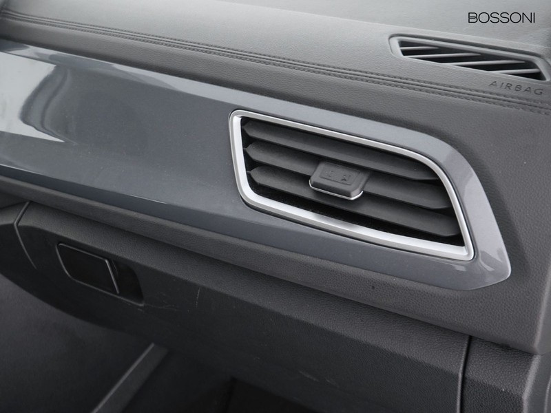 19 - Volkswagen T-Roc 2.0 tdi scr 150cv style dsg