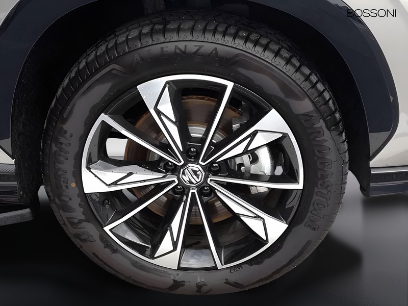 19 - Mg HS 1.5 phev luxury auto