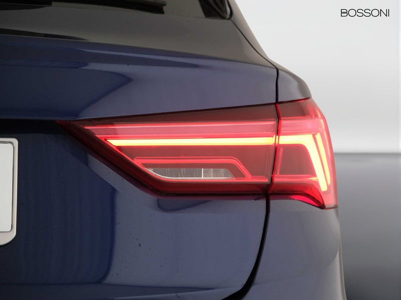 7 - Audi Q3 sportback 35 2.0 tdi s line edition s tronic