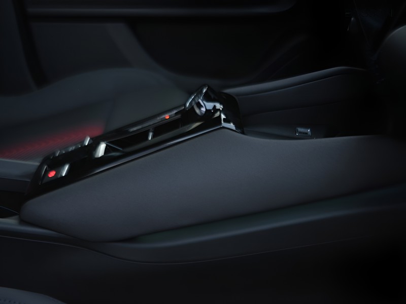 19 - Alfa Romeo Junior 1.2 hybrid 145cv ibrida q4 edct6