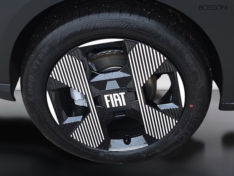 13 - Fiat Grande Panda 1.2 hybrid 110cv la prima