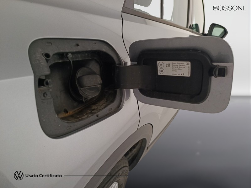 31 - Volkswagen T-Roc 1.5 tsi act life dsg