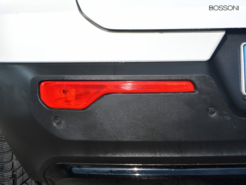 25 - Volvo XC40 single motor plus rwd edt