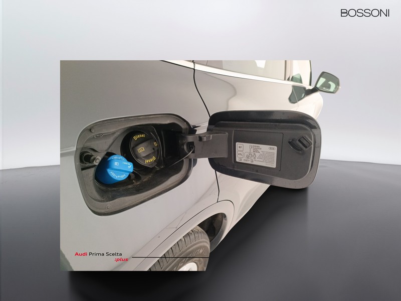 37 - Audi Q5 sportback 40 2.0 tdi mhev 12v business advanced quattro s tronic