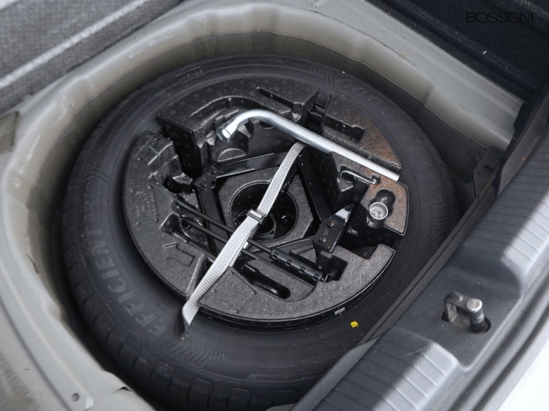 31 - Volkswagen Polo 1.0 tsi 95cv life dsg