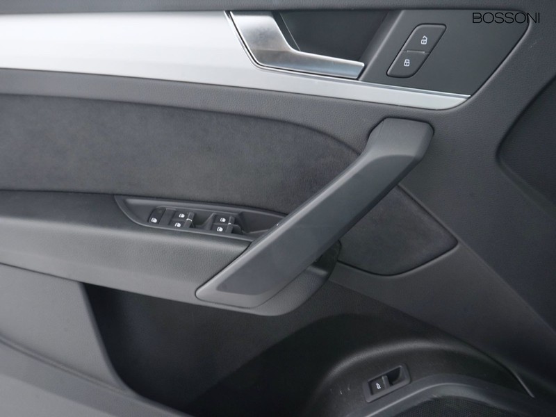 13 - Audi Q5 sportback 40 2.0 tdi mhev 12v s line quattro s tronic