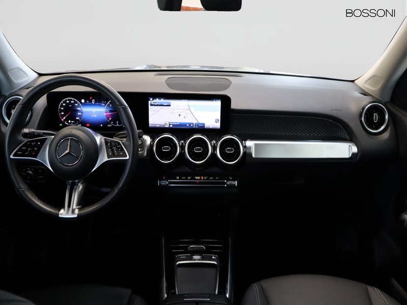 13 - Mercedes GLB 180 d progressive advanced 8g-dct