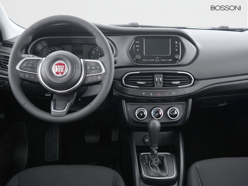 7 - Fiat Tipo 5 porte 1.5 t4 hybrid 130cv dct