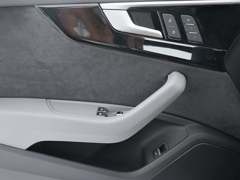 13 - Audi A5 Coupé 40 2.0 tdi mhev 204cv s line edition quattro s tronic