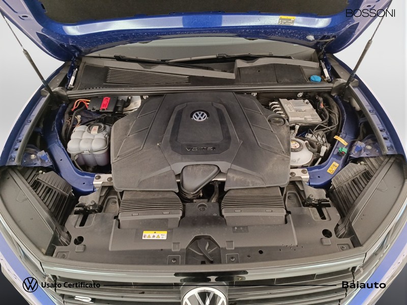 25 - Volkswagen Touareg 3.0 v6 tsi ehybrid r 4motion tiptronic