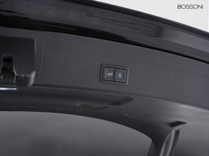 37 - Audi A6 avant 40 2.0 tdi mhev 12v s line edition quattro ultra s tronic