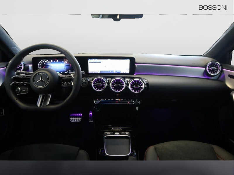 13 - Mercedes Classe A 250 e plug-in-hybrid amg line advanced plus speedshift dct amg 8g