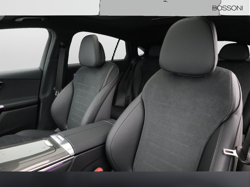 7 - Mercedes GLC coupe 300 de plug in hybrid amg line premium 4matic 9g-tronic