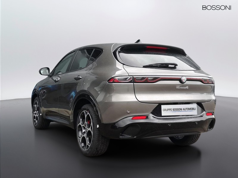 7 - Alfa Romeo Tonale 1.5 hybrid 160cv veloce tct7