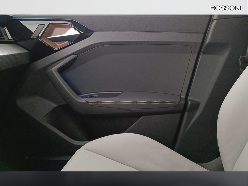 13 - Audi A1 allstreet 30 1.0 tfsi 116cv identity contrast s tronic