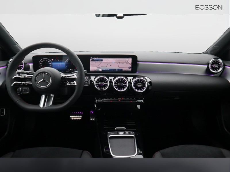 13 - Mercedes Classe A 250 e plug-in-hybrid amg line advanced plus speedshift dct amg 8g